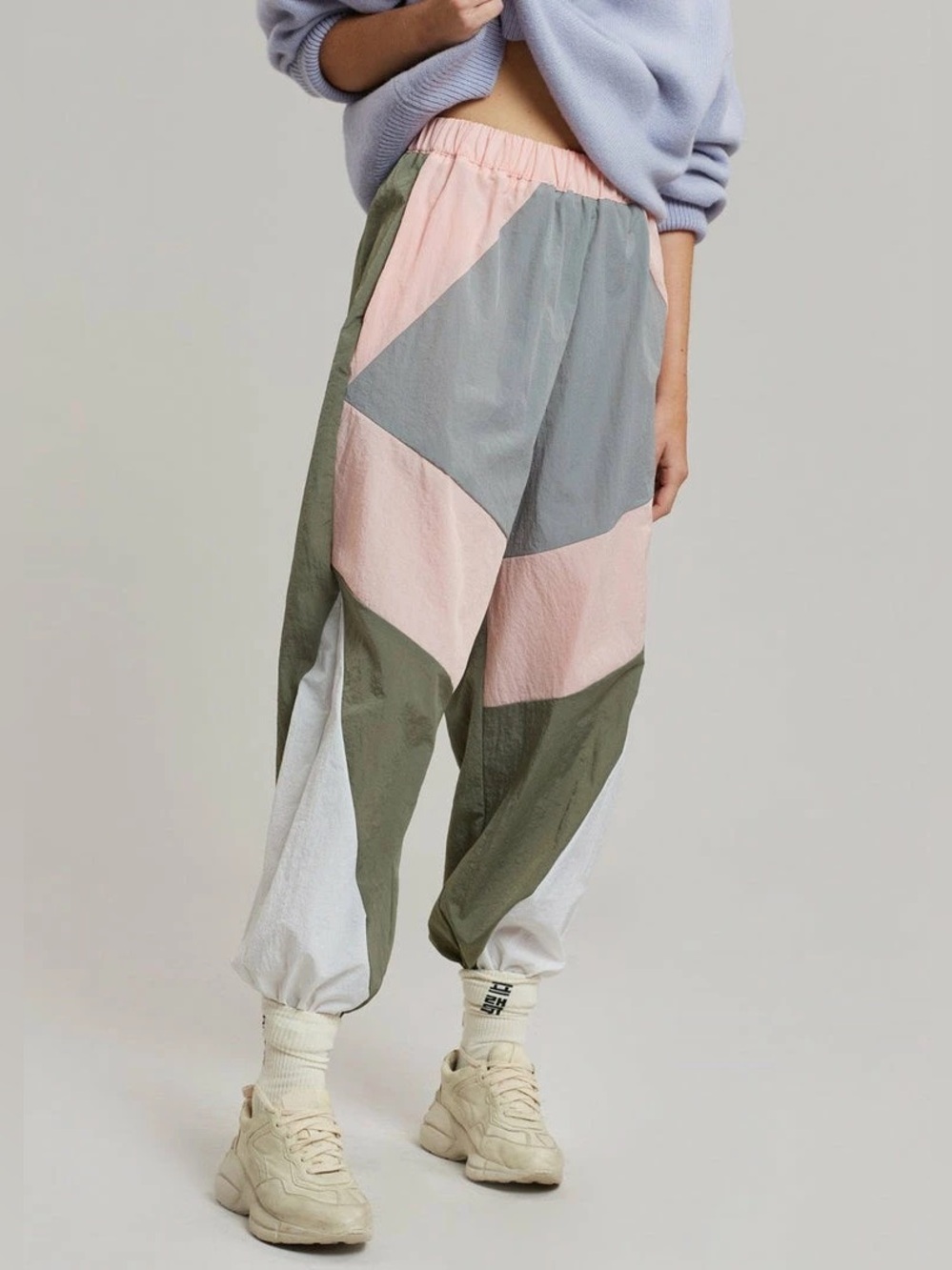 Kahlo Joggers (Pink Combo) - L—
The Frankie Shop
